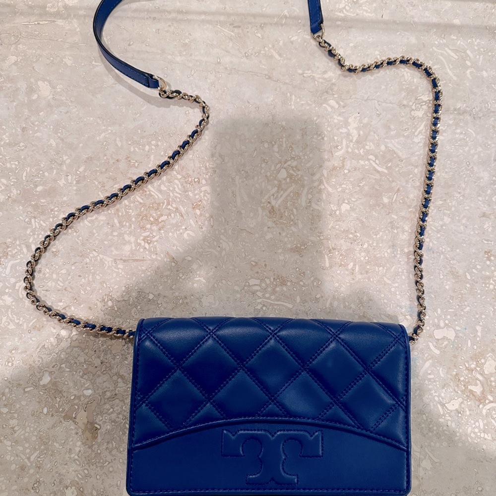 Tory Butch Savannah Wallet Chain Clutch